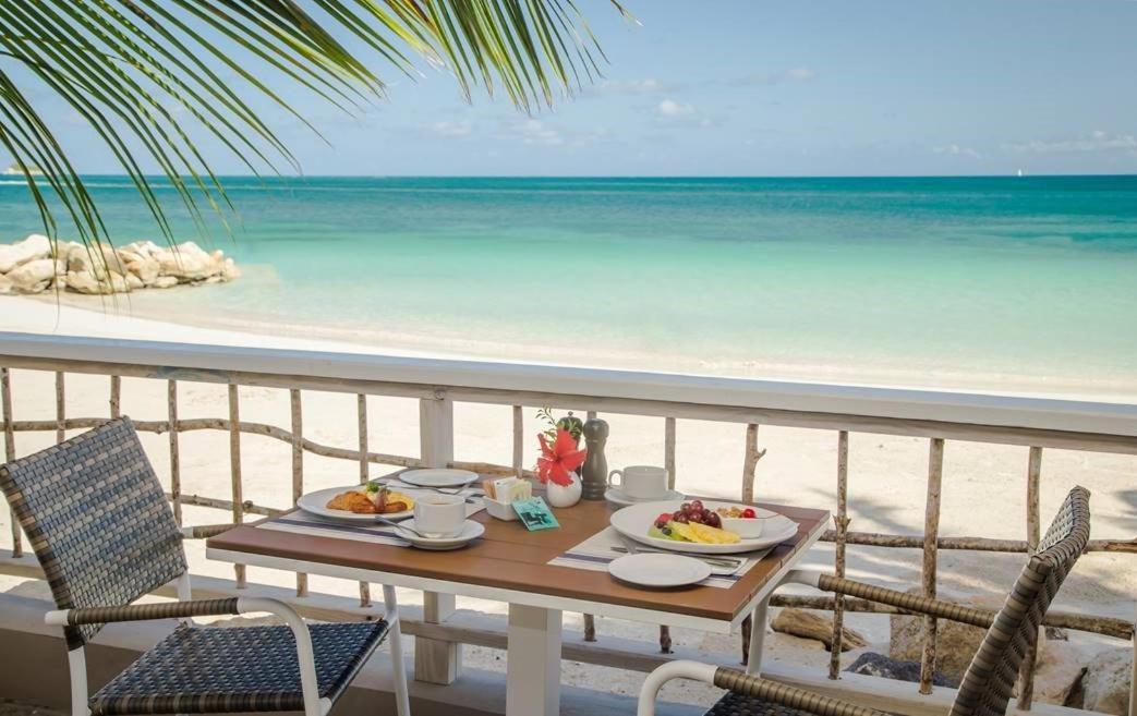 Siboney Beach Club 세인트존스 외부 사진